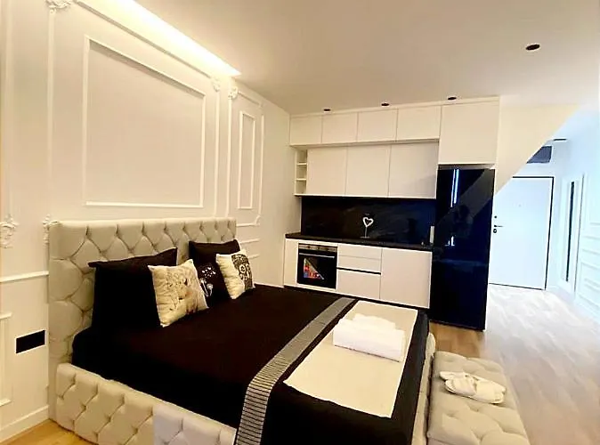 Apartment Square 21 Tirana